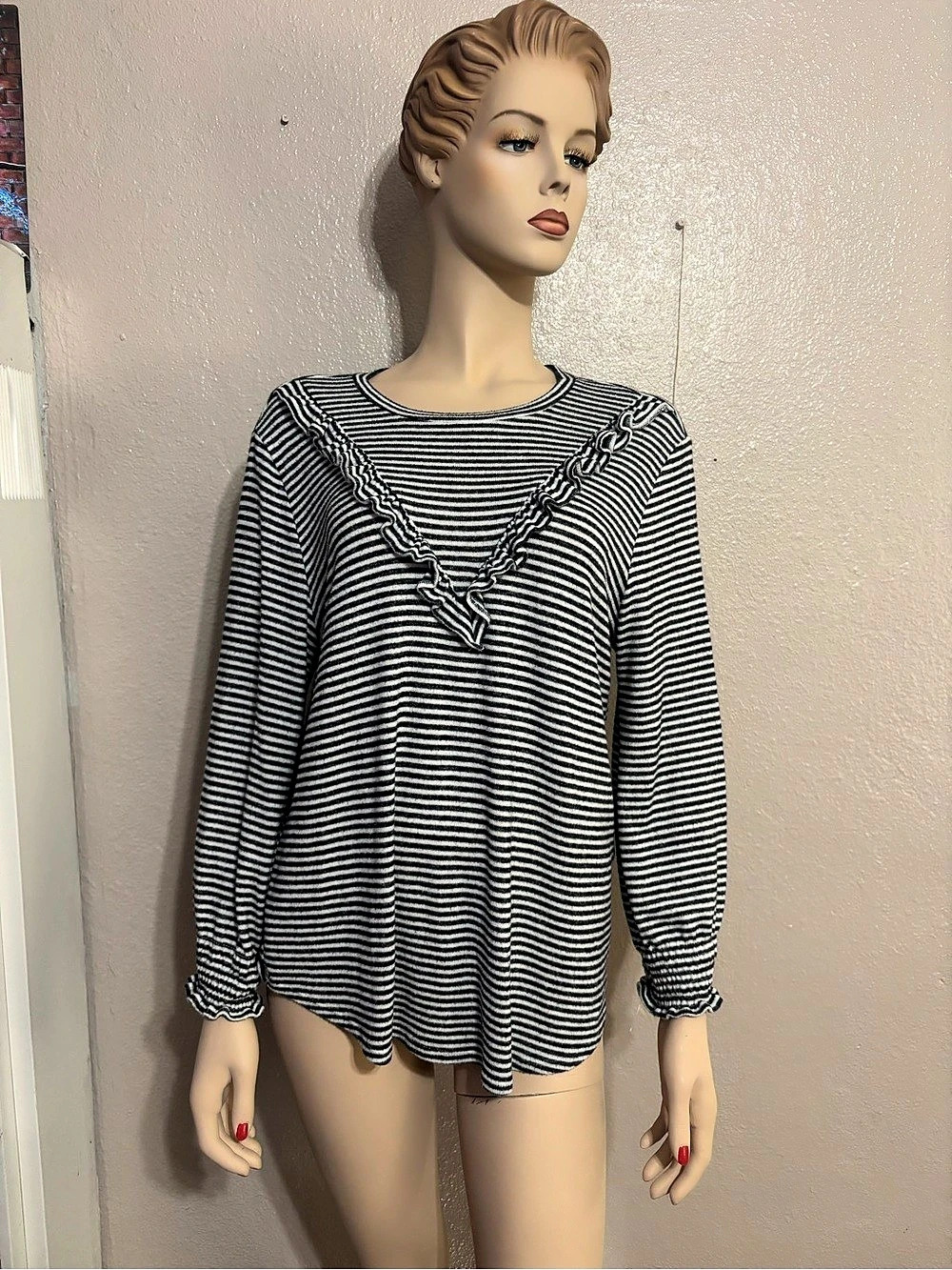Lucky Brand Striped Ruffle Top in Black & White Size Large